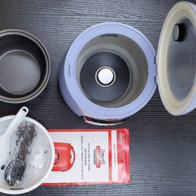 Nồi cơm điện 1.8L Ladomax HA-7418 lòng niêu nấu cơm chín đều, có xửng hấp, cho 4 - 6 người ăn - Hàng chính hãng