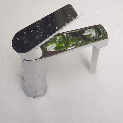 Vòi Lavabo nóng lạnh Eurolife EL-9002 (Trắng bạc)