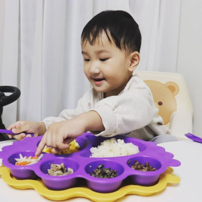 Bộ khay ăn dặm an toàn - Set khay thiên thần em bé đế dính 7chi tiết UINLUI