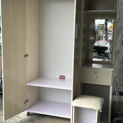 Tủ áo kèm bàn trang điểm Juno Sofa 1m2 x 1m75 x 48 cm Tặng ghế nệm