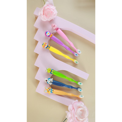 Bàn chải đánh răng siêu mềm phiên bản Loopy cho bé từ 3 tuổi