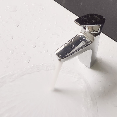 Vòi Lavabo Nóng Lạnh Đồng Mạ Chrome Eurolife EL-SUN 02 (Trắng Bạc)