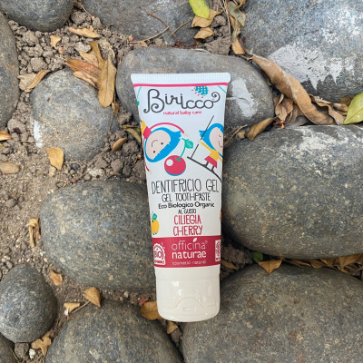  Kem đánh răng trẻ em hữu cơ vị cherry Officina Naturae (75ml)