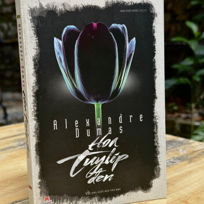 Sách - Hoa Tuylip đen - Sách Văn Học - Tiểu Thuyết Tình Yêu- 2H Books