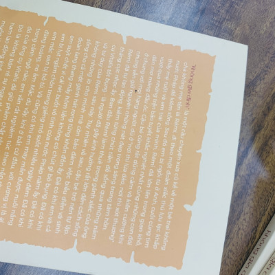 Không gia đình: Hồi ức về một tuổi thơ không cha mẹ