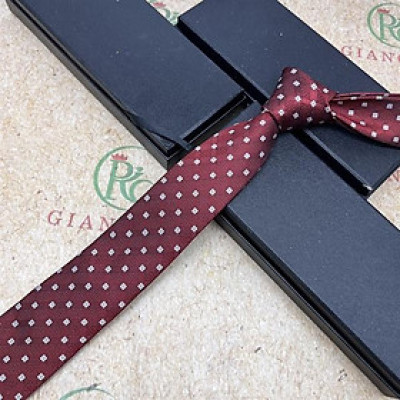Cà vạt nam màu đỏ đô chấm mẫu tự thắt bản nhỏ 6cm cho nam mẫu mới t1/2024