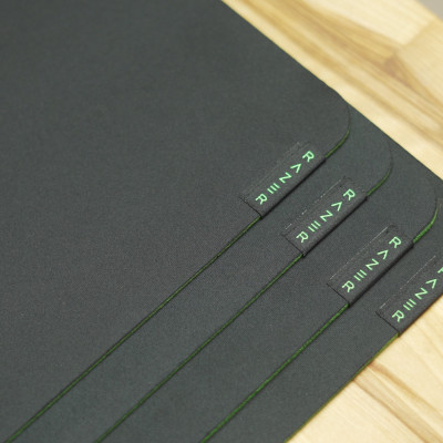 Miếng lót Chuột Razer Gigantus V2 [Mới, hàng chính hãng]