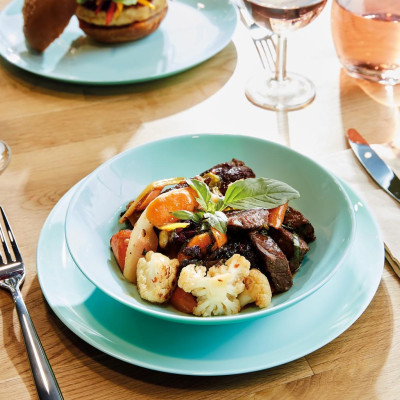 Đĩa (dĩa) thủy tinh sâu lòng Luminarc Diwali màu xanh ngọc 20cm P2019 | Hàng chính hãng