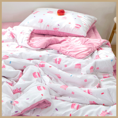 Chăn Chần Bông Arize Vải Microfiber Cat