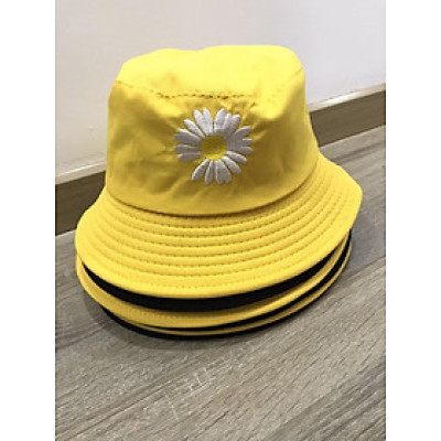 Mũ bụket tai bèo thêu hoa trắng