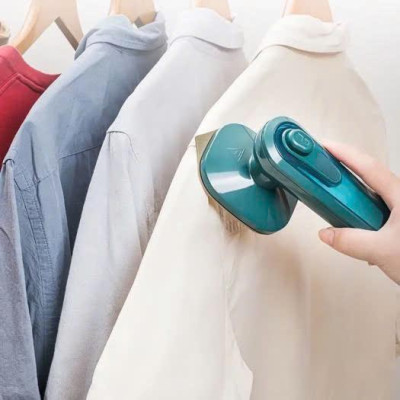 Bàn Là Hơi Nước Cầm Tay Tiện Lợi – Bàn Ủi Hơi Nước Thông Minh Kiểu Dáng Sang Trọng Ủi Quần Áo Là Quần Áo