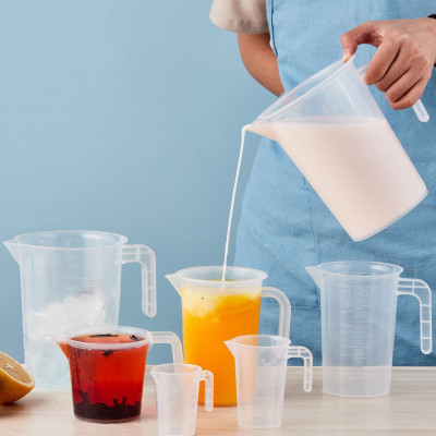 Bộ 2 ca đông có vạch chia 2 lít nhựa dày chịu lực chịu nhiệt.