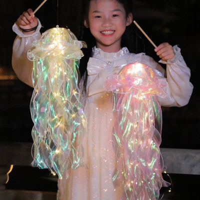 Lồng đèn trung thu con sứa phát sáng đồ chơi trung thu hot 2023 sẵn đèn và pin cho bé, quà tặng trung thu