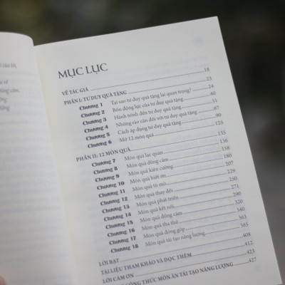 Sách: Tư Duy Quà Tặng - Sống Có Mục Đích, Kết Nối Và Cống Hiến