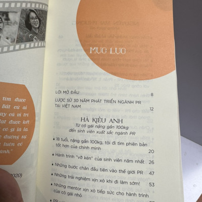 NHỮNG CÔ GÁI PR – Ba thế hệ, 2 Thập kỷ nghề và nhiều niềm tin phía trước – NXB Tổng hợp Tp HCM