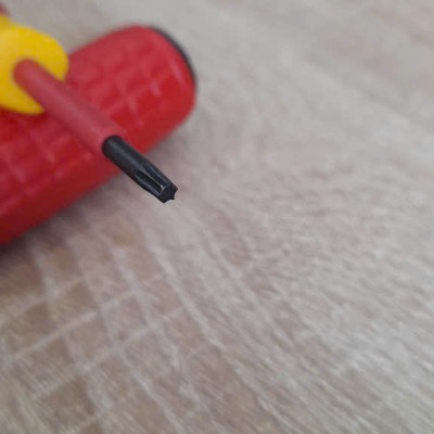 Tua vít nhỏ chính xác T10 * 50mm cách điện 1000V VDE SATA 63903