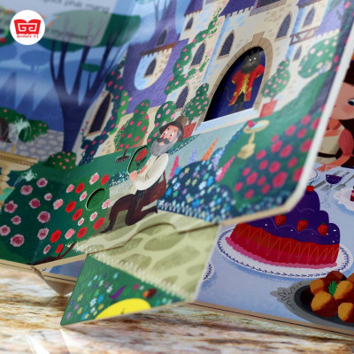 Sách Chuyển Động - First Explorers - In The Jungle - Trong Khu Rừng