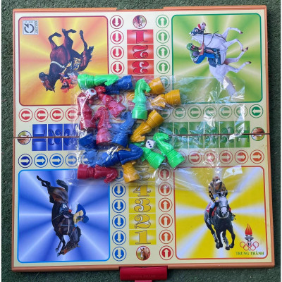 Bộ Cờ Cá Ngựa Loại Lớn 42x42cm Kèm Bàn Cờ Kiêm Hộp Đựng