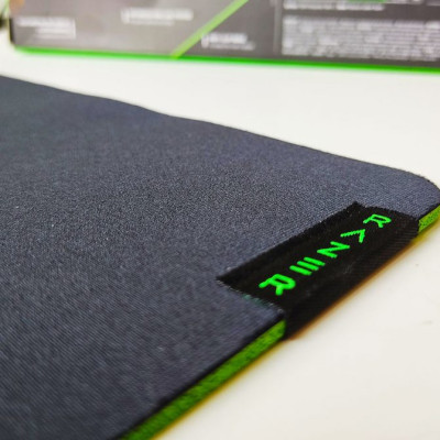 Miếng lót Chuột Razer Gigantus V2 [Mới, hàng chính hãng]