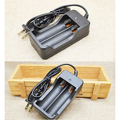 Bộ Sạc Pin Đôi 18650 3.7V ( Sạc 2 Pin Cùng Lúc - Có Mạch Bảo Vệ Pin) 