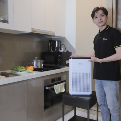 Máy lọc không khí Nhật Bản Tahawa TH-AP21 là sản phẩm được thiết kế tinh tế với màu trắng sang trọng, nhỏ gọn. Chúng cũng có thể được xem như là 1 vật trang trí nội thất cho căn nhà, văn phòng làm việc của mình, góp phần sang trọng