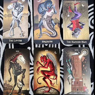 Bộ bài Deviant Moon 