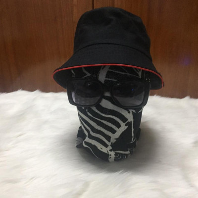 Nón tai bèo đen viền đỏ