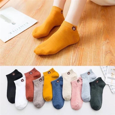 Set  10 đôi tất gấu  , hoa cúc  nữ ,cổ ngắn nhiều màu dễ thương vải cotton đẹp và bền kèm túi dây rút xinh xắn cute cho phái nữ