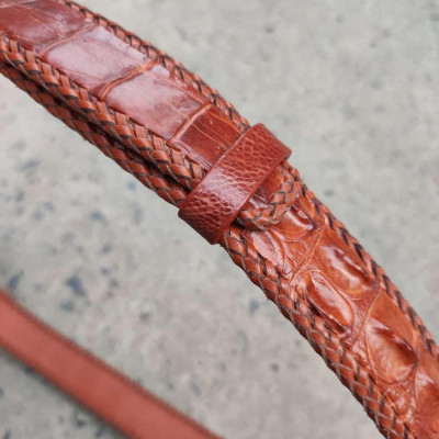 Nịt Da Cá Sấu Gai Liền Đan Viền Thủ Công N33ND2 (mặt vàng)