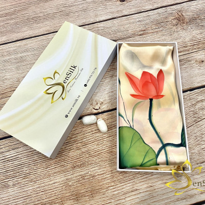 Khăn Lụa Vẽ Tay SenSilk Limited - Mẫu Hoa Sen (Nude - Hồng - Xanh), Quà Tặng Đẳng Cấp Silk Painting 180x55cm, Lụa Tơ Tằm Bảo Lộc Cao Cấp