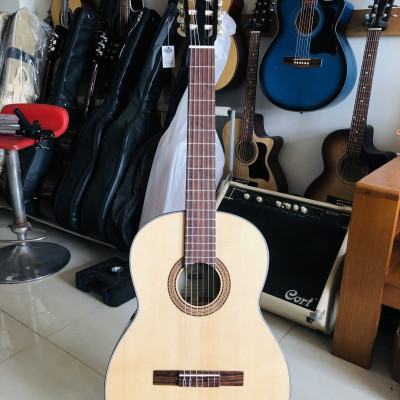 Đàn guitar classic có EQ Duy Guitar DC120X thùng full size có khuyết gỗ Hồng đào nguyên tấm âm thanh tốt