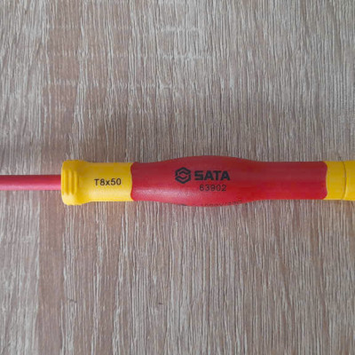 Tua vít nhỏ chính xác T8 * 50mm cách điện 1000V VDE SATA 63902