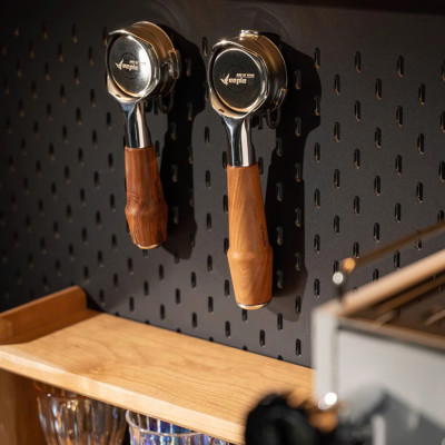 Feepie tay cầm gỗ pha espresso không đáy 58mm 2 tai thông dụng