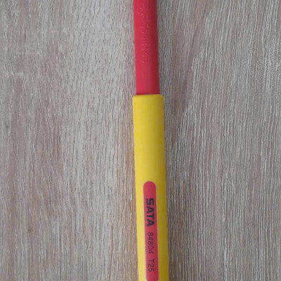 Cờ lê đầu sao torx T25 x 170mm cách điện 1000V VDE SATA 84804