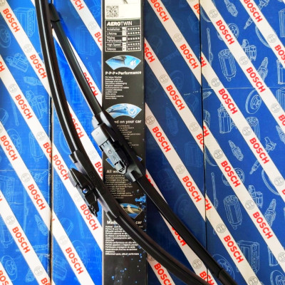 BỘ GẠT MƯA BOSCH AEROTWIN EURO SET PORSCHE MACAN - 20X24 (7296)