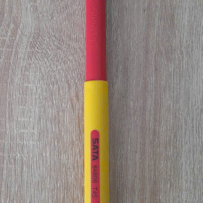 Cờ lê đầu sao torx T45 x 215mm cách điện 1000V VDE SATA 84808