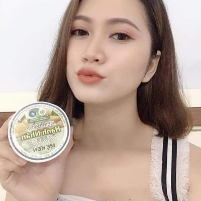 KEM DƯỠNG TRẮNG DA BODY HẠNH NHÂN MẸ KEN- Hũ 200ml