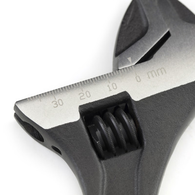 Mỏ lết đen mở ngàm 262mm Sata 47124