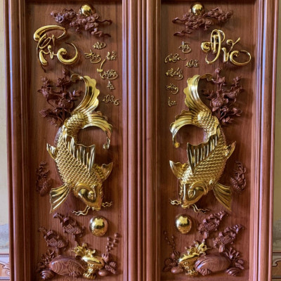 Tranh lý ngư vọng nguyệt bằng gỗ hương đá và đượng sơn son dát vàng cao cấp kt 48×118×6cm