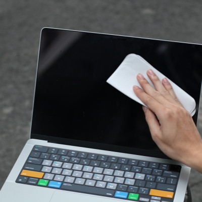 Khăn Lau Màn Hình Polishing Cloth Kai cho iPhone / Macbook / iPad / Laptop / Smartphone / Lens Camera/ Smartwatch - Hàng Nhập Khẩu