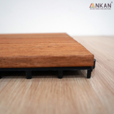 Vỉ Gỗ Lót Sàn Ban Công Cao Cấp 4 Nan – Chống Thấm, Bền Bỉ, Màu Vàng Sang Trọng