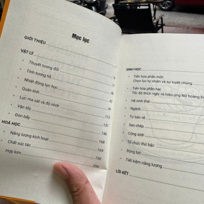 NHỮNG MÔ HÌNH TƯ DUY VĨ ĐẠI 2 - HIỂU ĐƠN GIẢN VẬT LÝ, SINH HỌC, HÓA HỌC ĐỂ GIẢI QUYẾT MỌI VẤN ĐỀ TRONG CUỘC SỐNG - Shane Parrish, Rhiannon Beaubien - Brian Nguyễn dịch - Ymate