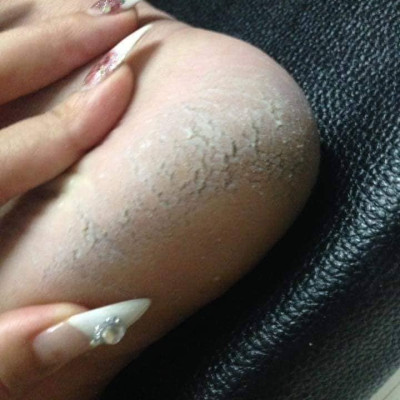 Máy chà gót chân, tẩy sạch da chết dùng cá nhân và tiệm nail, spa