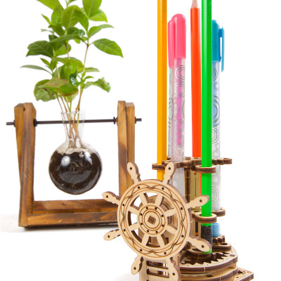 Mô hình gỗ cơ khí - Ugears Wheel Organizer- Ống bút bánh lái, hàng chính hãng UGEARS, nhập khẩu nguyên bộ từ EU, mô hình lắp ráp 3D, DYI