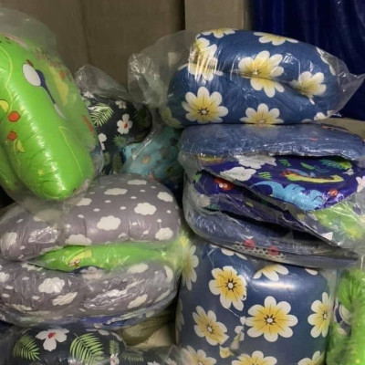 Gối ôm chữ U vỏ cotton satin Hàn Quốc cao cấp 120cm bông gòn mềm êm cho mẹ ngủ ngon - Giao họa tiết ngẫu nhiên