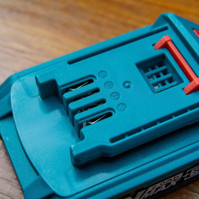 PIN 20V/2AH TOTAL TFBLI2001 - HÀNG CHÍNH HÃNG