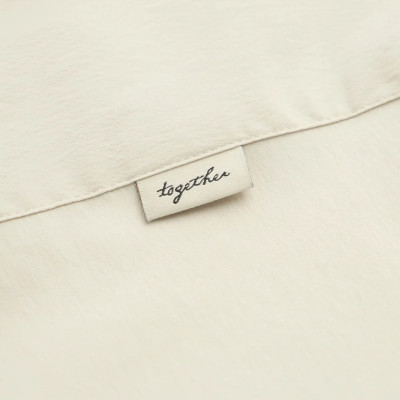 Áo sơ mi tay ngắn nam vải dù nhãn trang trí. Loose - RT 10F24SHS010 | ROUTINE CÀ MAU