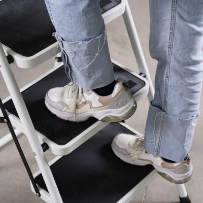 Thang gấp thép 3 bậc - Bền bỉ, chịu lực tốt, gấp gọn tiện lợi, tiết kiệm không gian - Hàng nhập khẩu chính hãng