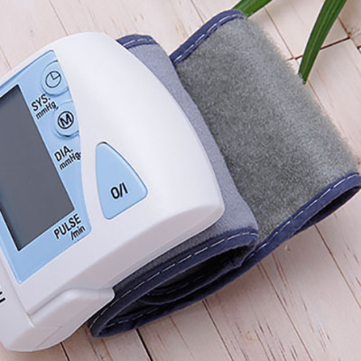 Máy Đo Huyết Áp Cổ Tay Microlife 3BU1-3