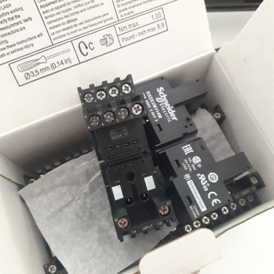 Đế rơ le RXZE2M114M relay 14 chân Schneider | Chính hãng |